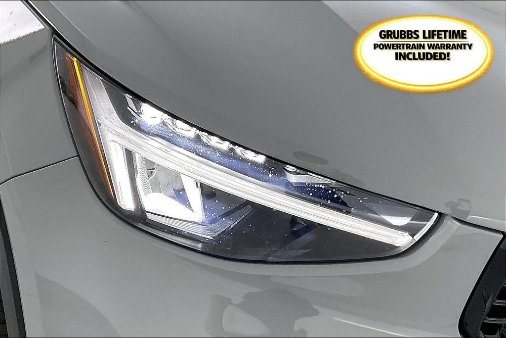 2026 Volvo XC40 B5 Core