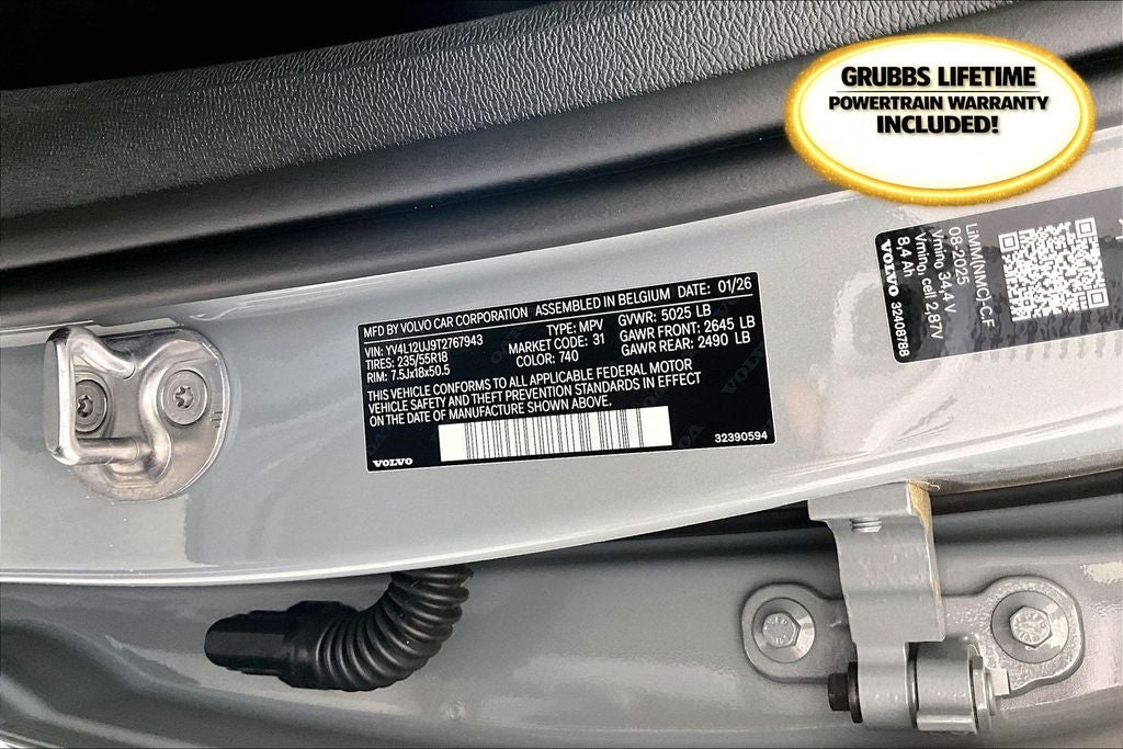 2026 Volvo XC40 B5 Core