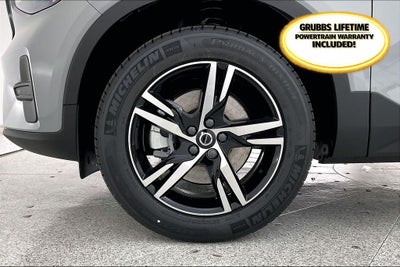 2026 Volvo XC40 B5 Core