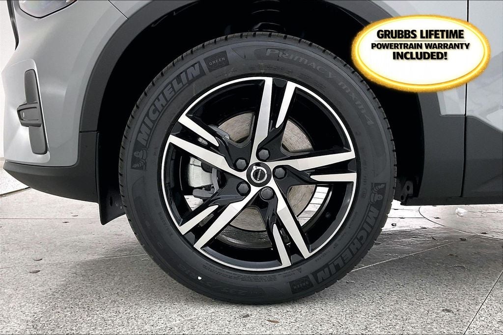 2026 Volvo XC40 B5 Core