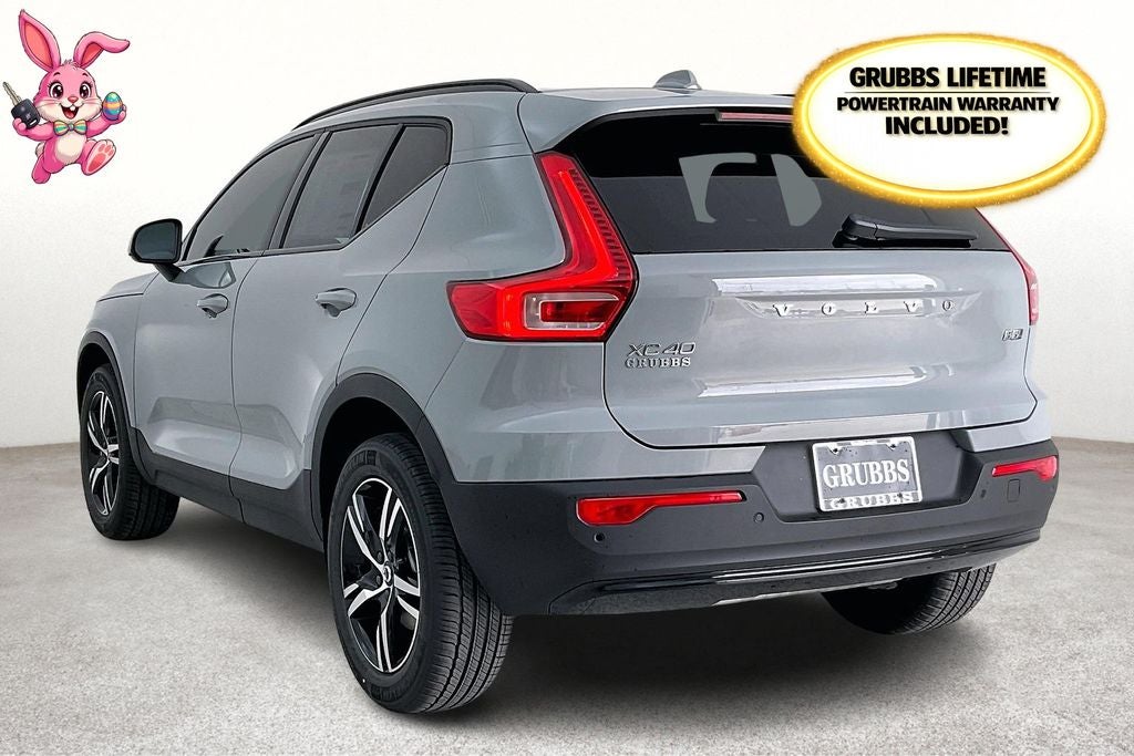 2026 Volvo XC40 B5 Core