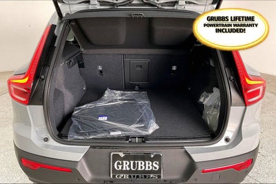 2026 Volvo XC40 B5 Core