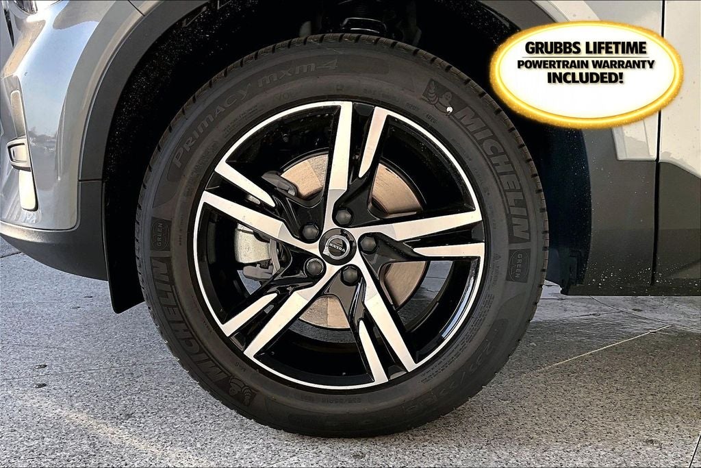 2026 Volvo XC40 B5 Core