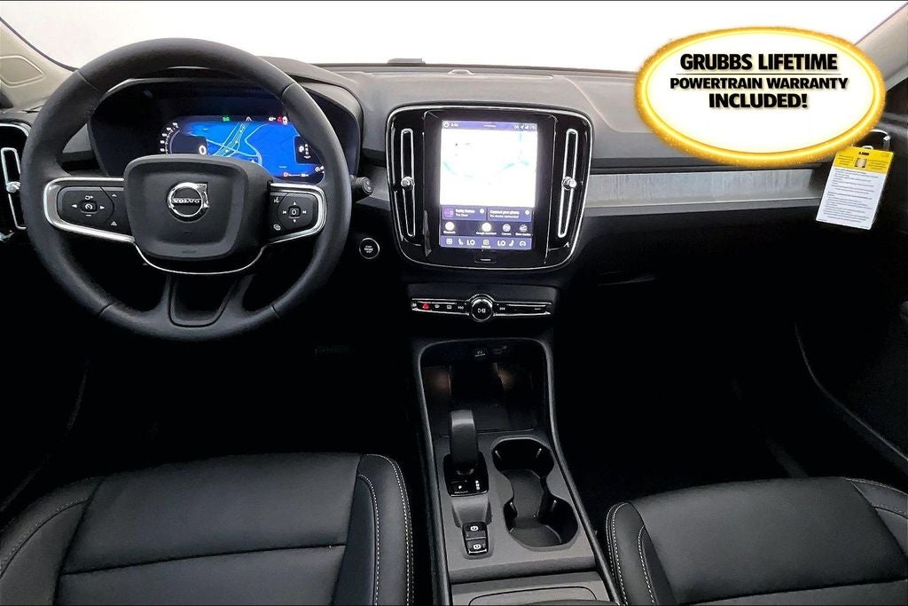 2026 Volvo XC40 B5 Core