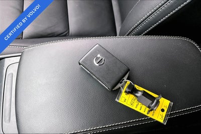 2024 Volvo XC40 B5 Core Bright Theme