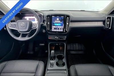 2024 Volvo XC40 B5 Core Bright Theme