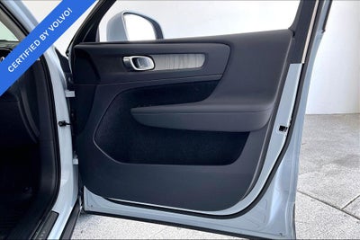 2024 Volvo XC40 B5 Core Bright Theme