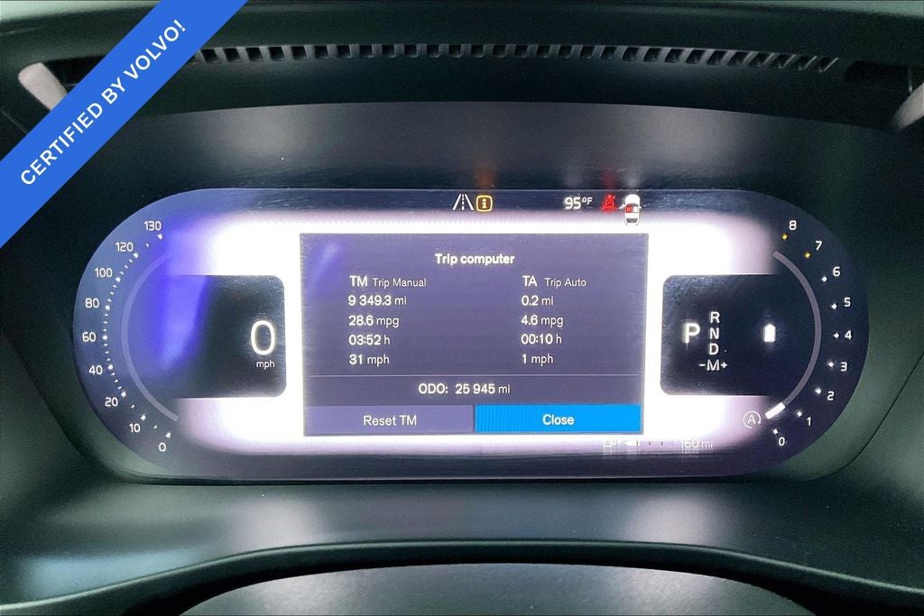 2024 Volvo XC40 B5 Core Bright Theme