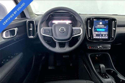 2024 Volvo XC40 B5 Core Bright Theme
