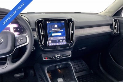 2024 Volvo XC40 B5 Core Bright Theme