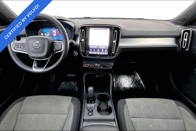 2024 Volvo XC40 B5 Core