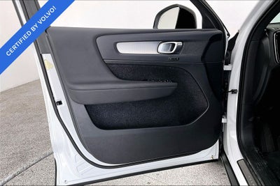 2024 Volvo XC40 B5 Core