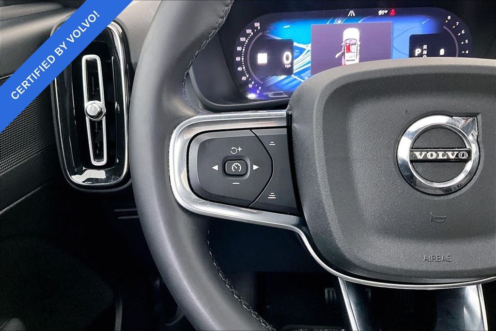 2024 Volvo XC40 B5 Core