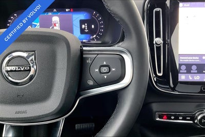 2024 Volvo XC40 B5 Core