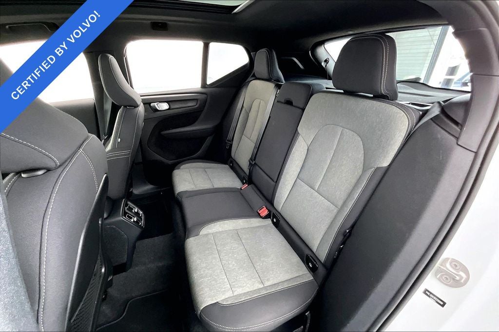 2024 Volvo XC40 B5 Core