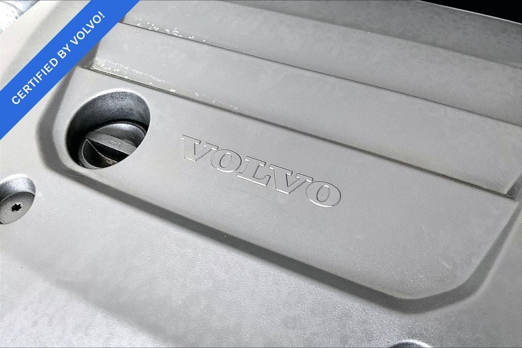 2024 Volvo XC40 B5 Core