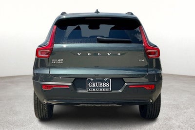 2026 Volvo XC40 B5 Core