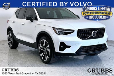 2024 Volvo XC40 B5 Plus Dark Theme