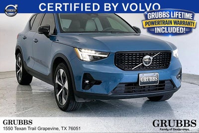 2024 Volvo XC40 B5 Plus Dark Theme