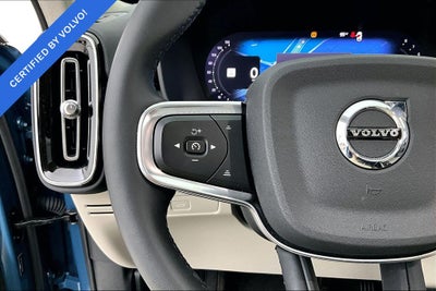 2024 Volvo XC40 B5 Plus Dark Theme