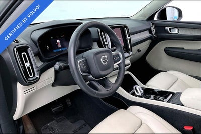 2024 Volvo XC40 B5 Plus Dark Theme