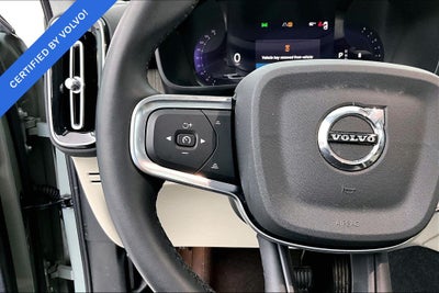 2024 Volvo XC40 B5 Plus Dark Theme