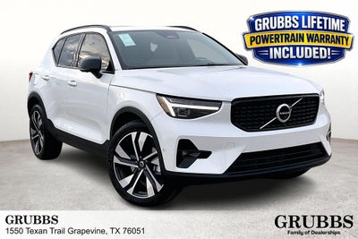 2026 Volvo XC40 B5 Ultra