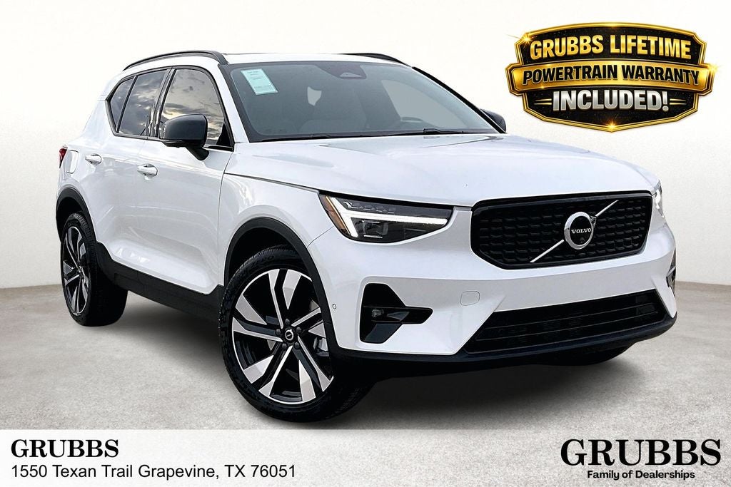 2026 Volvo XC40 B5 Ultra