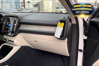 2026 Volvo XC40 B5 Ultra