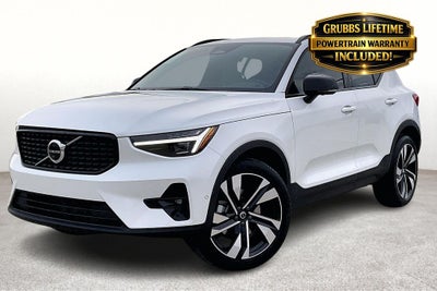 2026 Volvo XC40 B5 Ultra