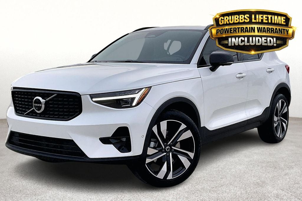 2026 Volvo XC40 B5 Ultra