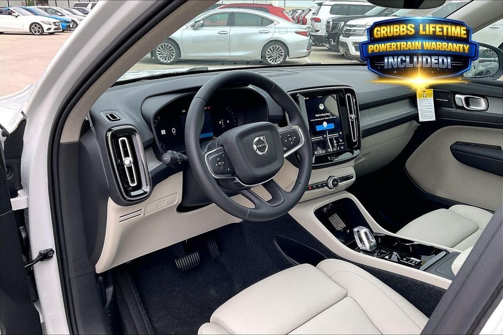 2026 Volvo XC40 B5 Ultra