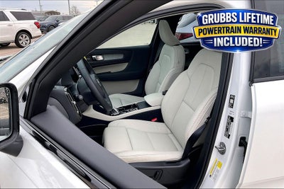 2026 Volvo XC40 B5 Ultra