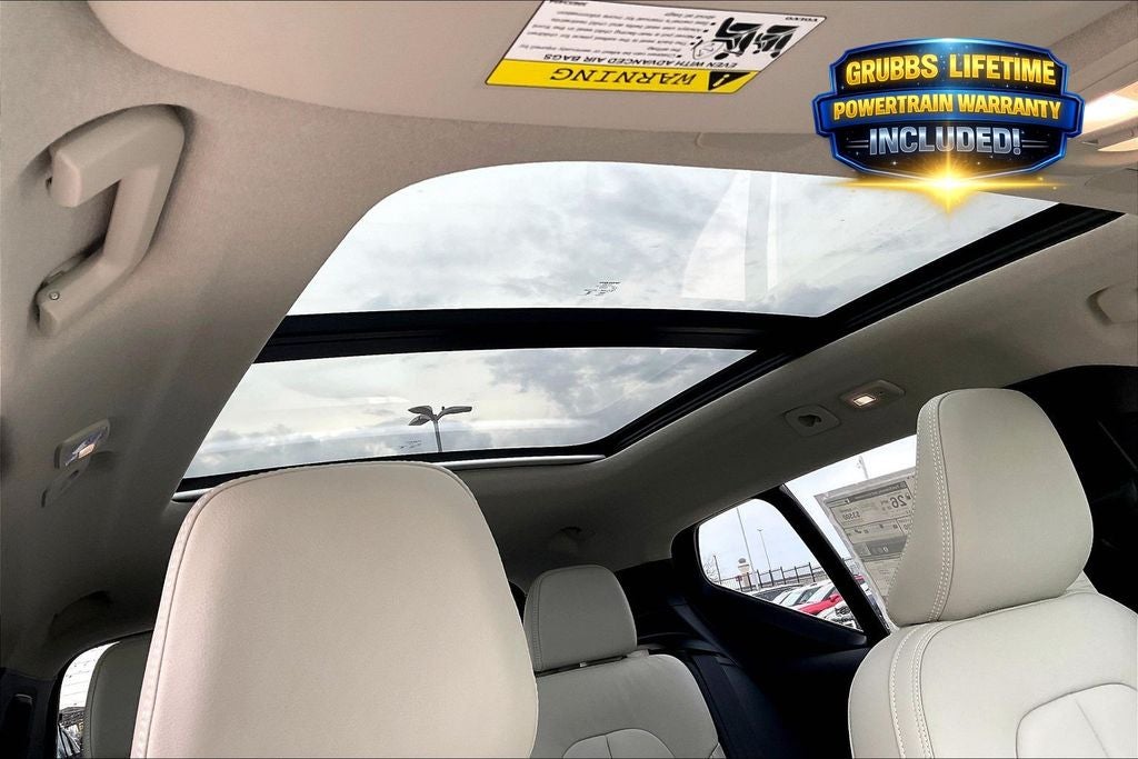 2026 Volvo XC40 B5 Ultra