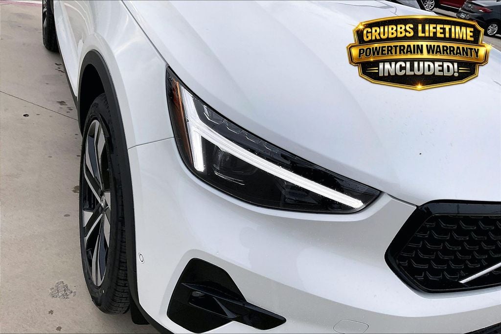 2026 Volvo XC40 B5 Ultra