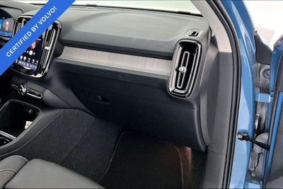 2024 Volvo XC40 Ultimate