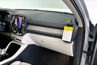 2026 Volvo XC40 B5 Ultra
