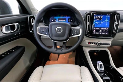 2026 Volvo XC40 B5 Ultra