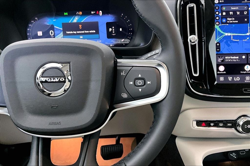 2026 Volvo XC40 B5 Ultra