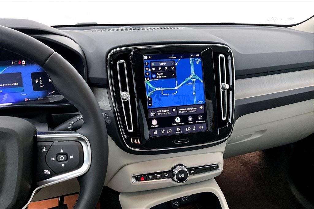 2026 Volvo XC40 B5 Ultra