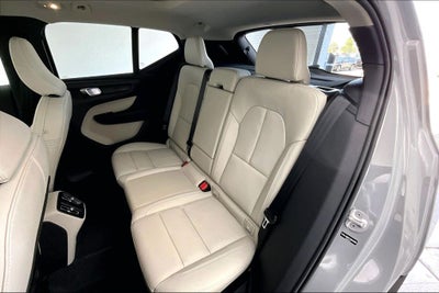 2026 Volvo XC40 B5 Ultra