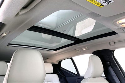 2026 Volvo XC40 B5 Ultra