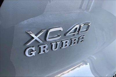 2026 Volvo XC40 B5 Ultra