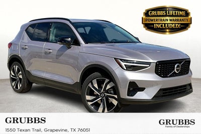 2026 Volvo XC40 B5 Ultra