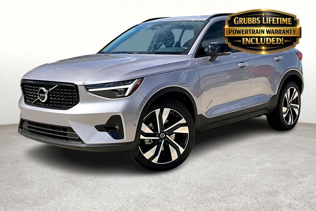 2026 Volvo XC40 B5 Ultra