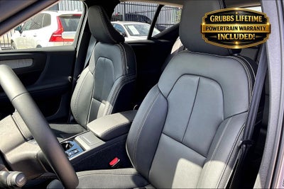 2026 Volvo XC40 B5 Ultra