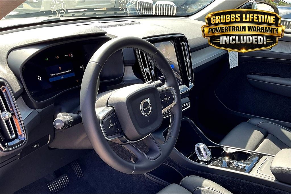 2026 Volvo XC40 B5 Ultra