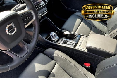 2026 Volvo XC40 B5 Ultra