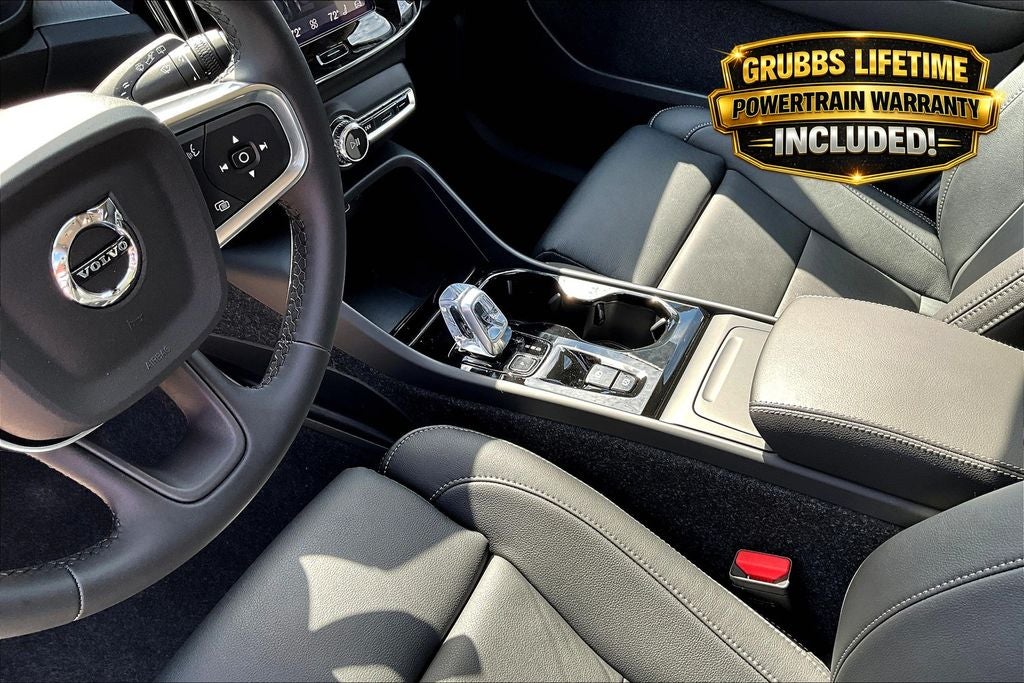 2026 Volvo XC40 B5 Ultra