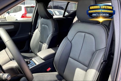 2026 Volvo XC40 B5 Ultra